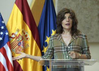 Embajadora de España en EE. UU. se reúne con empresarios españoles en Puerto Rico