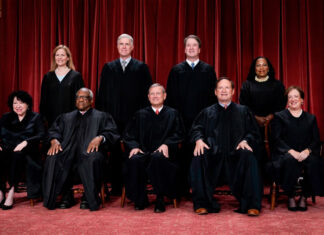 La Corte Suprema de EE. UU. enfrenta una agresiva afirmación de poder presidencial de Trump