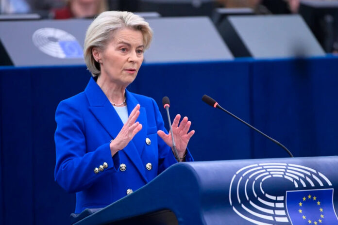 La-jefa-de-la-UE-dice-que-Rusia-libra-una
