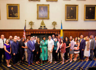 Oficina de Participación Latina de Filadelfia distingue a dos organizaciones comunitarias Latina