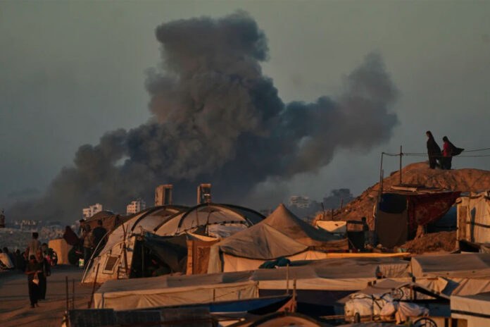 Suben-los-muertos-en-Gaza-mientras-Hamás-sigue-estudiando-su-respuesta-al-plan-de-paz-de-Trump