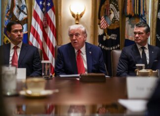 Trump enaltece el «Día de Colón» ante «borrado de la historia» de la «izquierda radical»