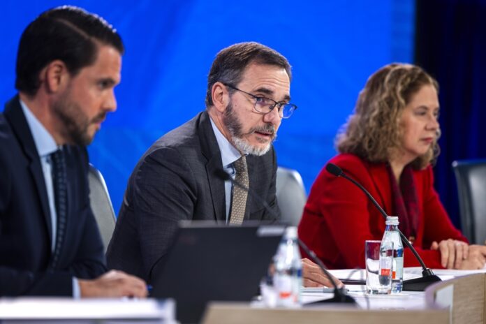 La caída del dólar ha beneficiado a América Latina, según el FMI dólar