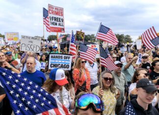 Millones de personas en todo EE. UU. protestan contra Trump: «No queremos Reyes» No queremos Reyes