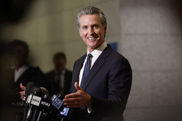Newsom considerará candidatura a la Casa Blanca tras elecciones legislativas de 2026 Newsom