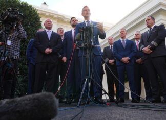 Gobierno de EE. UU. amenaza con retener 75 millones de dólares a Pensilvania por camioneros inmigrantes Pensilvania