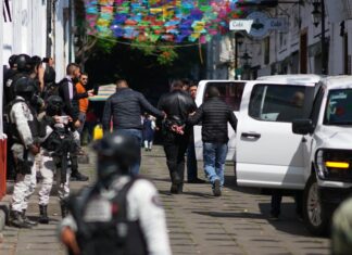 México: detienen a siete escoltas del alcalde asesinado por su presunta vinculación con el crimen crimen