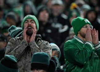 Patullo, coordinador ofensivo de Eagles, seguirá en su puesto pese a problemas de Hurts y Barkley Eagles