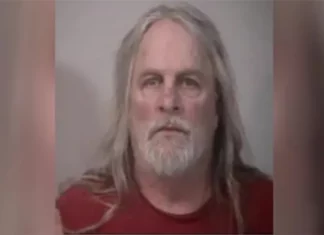 Cadena perpetua por crimen de odio a hombre que disparó a dos nuevos inmigrantes latinos