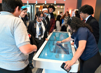 Esperanza College: Simposio en Ciencias de la Salud inspira la juventud