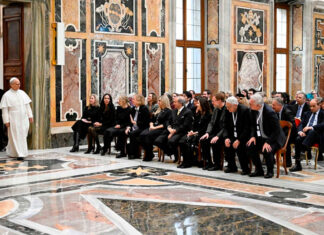 El Papa León XIV pide proteger la salud mental juvenil frente a la IA