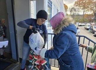 Concilio realiza entrega de alimentos en Hunting Park en medio del frío y la creciente necesidad concilio