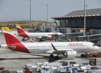 Ningún vuelo saldrá hoy lunes de Barajas con destino a Venezuela tras la alerta de EE. UU.