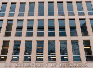 Ya está disponible el formulario de solicitud de ayuda federal para estudiantes en EE. UU.