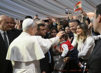 El papa León XIV pide a su llegada a Líbano «anteponer la paz a todo lo demás» León XIV