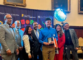 Oye! Esperanza Academy students shine at City Hall