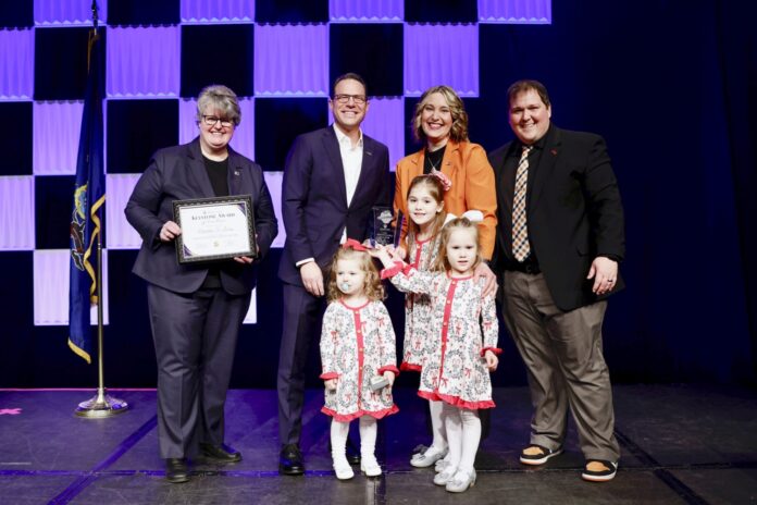 28723_gov_teacherOfTheYear_001