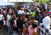 Muchos migrantes apuestan por establecerse en México al acercarse el primer año de Trump migrantes