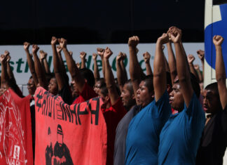 Mexican students urge government to deliver answers on Ayotzinapa case