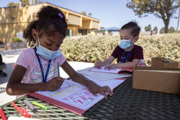 El 70 % de las escuelas públicas de EEUU reporta impactos por política migratoria de Trump