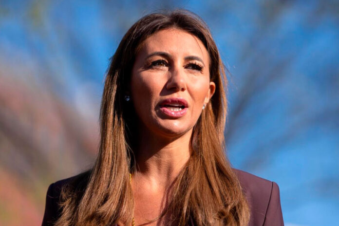 Former-Trump-lawyer-Alina-Habba-is-disqualified-as-top-New-Jersey-prosecutor,-US-appeals-court-rules