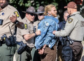 ICE detuvo a 75.000 personas sin historial penal en nueve primeros meses de Gobierno Trump