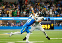 Las pérdidas de balón de Jalen Hurts condenan a Eagles a su 3ra derrota seguida