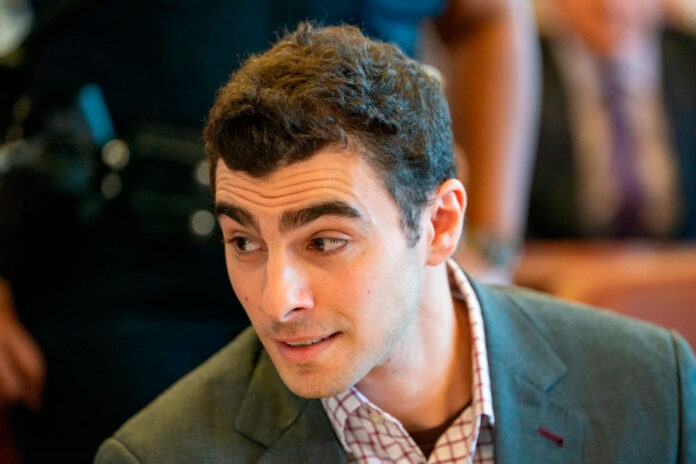 Mangione-busca-excluir-pruebas-en-su-juicio-por-asesinato-del-CEO-de-UnitedHealthcare