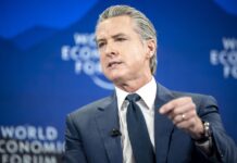 Davos, el trampolín del gobernador de California para plantar cara a Trump ante las élites Davos