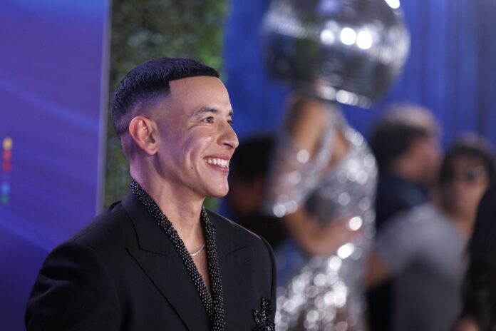 Puerto Rico nombra vías en honor al artista Daddy Yankee y al beisbolista Carlos Beltrán