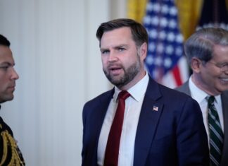 Arrestan a sospechoso de romper ventanas en el hogar del vicepresidente Vance en Ohio