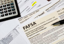 Ayudas al estudio FAFSA: Treinta minutos pueden cambiar tu vida