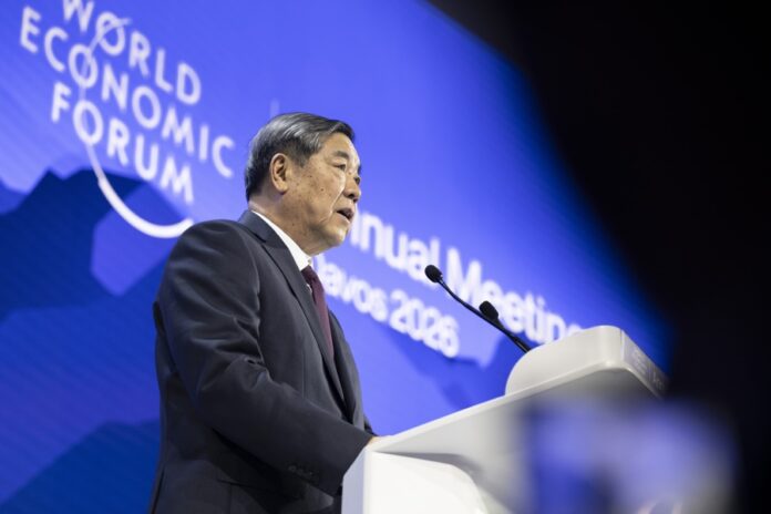 China expande su esfera de influencia en silencio ante la "ley de la jungla" de Trump