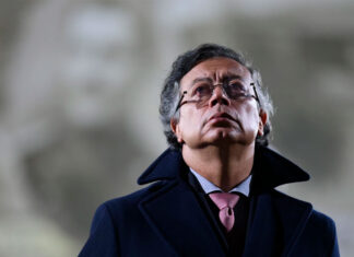 Gobierno colombiano impulsa masiva marcha en repudio de acusaciones de EE. UU. contra Petro