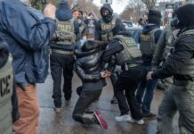 Immigrants often don’t open the door to ICE, but that may no longer stop officers