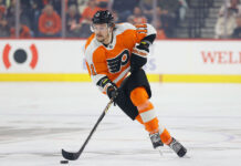 Konecny scores twice as Flyers end 6-game skid with 2-1 victory at Vegas