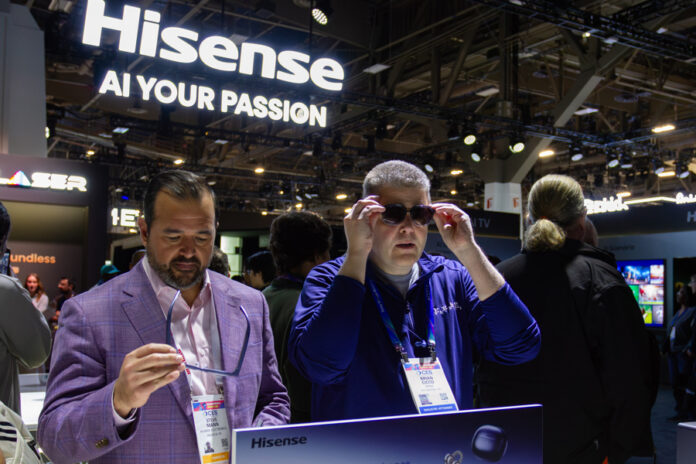 La IA marca la pauta de los nuevos teléfonos, gafas y portátiles de la feria CES 2026