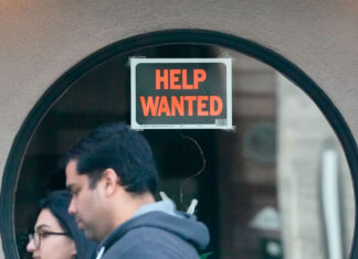 Ofertas de empleo en EE. UU. caen al segundo nivel más bajo en cinco años