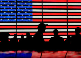 Políticas migratorias de Trump y envejecimiento poblacional frenan proyección de crecimiento en EE. UU.