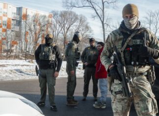 Una jueza federal rechaza restringir por ahora las operaciones de ICE en Minnesota