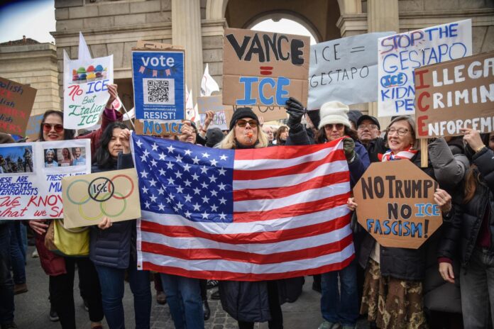 Manifestación en Milán contra la presencia de agentes del ICE estadounidense en los JJ.OO.