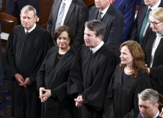 Presidente de Supremo de EE. UU. acude a discurso sobre Estado de la Unión tras los aranceles