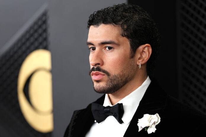 Bad Bunny se embolsa el Grammy a mejor álbum de música urbana con 'DeBÍ TiRAR MáS FOToS' Bad Bunny