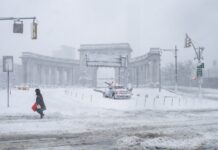 Potente tormenta paraliza el noreste de EE. UU. y deja a Nueva York bajo una nevada récord
