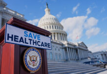 Cuidado de la salud se perfila como tema ganador para los demócratas en elecciones de EE. UU.