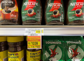 Alza del precio del café cambia rutinas diarias de algunos estadounidenses