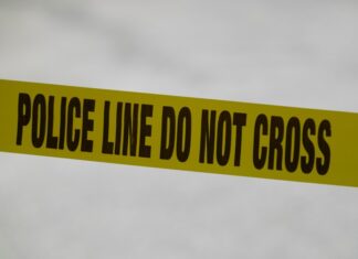 Exagente de Pensilvania acusado de violación infantil muere en tiroteo con la policía policía