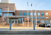 Las escuelas están desapareciendo. ¿Quién pagará el precio?