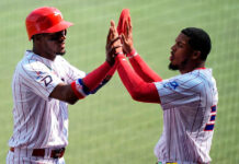 Dominicana vence a Puerto Rico y lidera la Serie del Caribe
