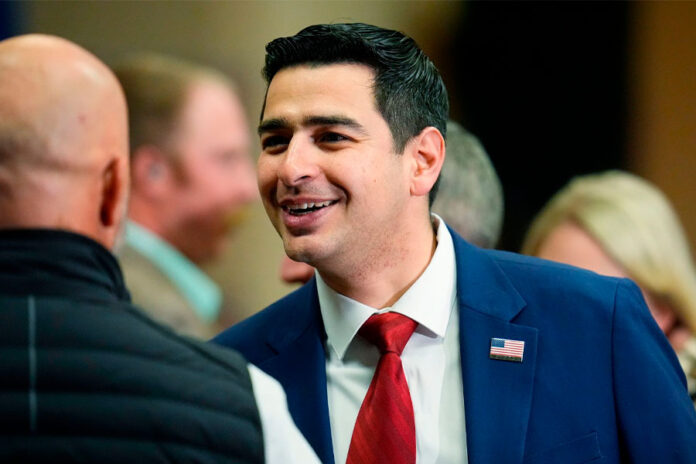 Electores-de-un-distrito-en-Colorado-se-muestran-divididos-en-torno-a-medidas-migratorias-de-Trump-1